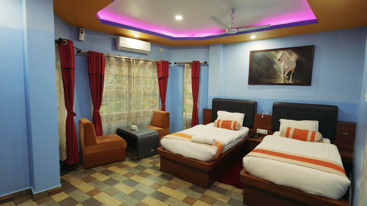 narayani riverside room chitwan nepal